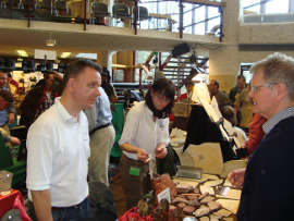 Messestand FossNet Fossilien